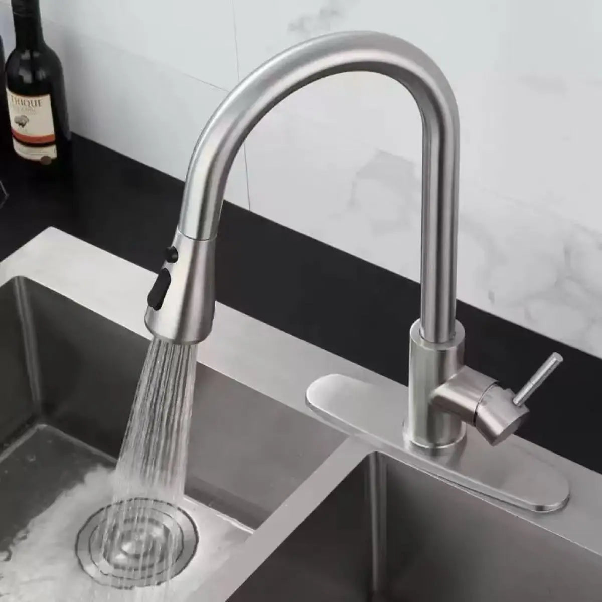 Kitchen Faucet Single Hole Pull Out Spout Kitchen Sink Mixer Tap Stream Sprayer Head Chrome/Black Mixer Tap
