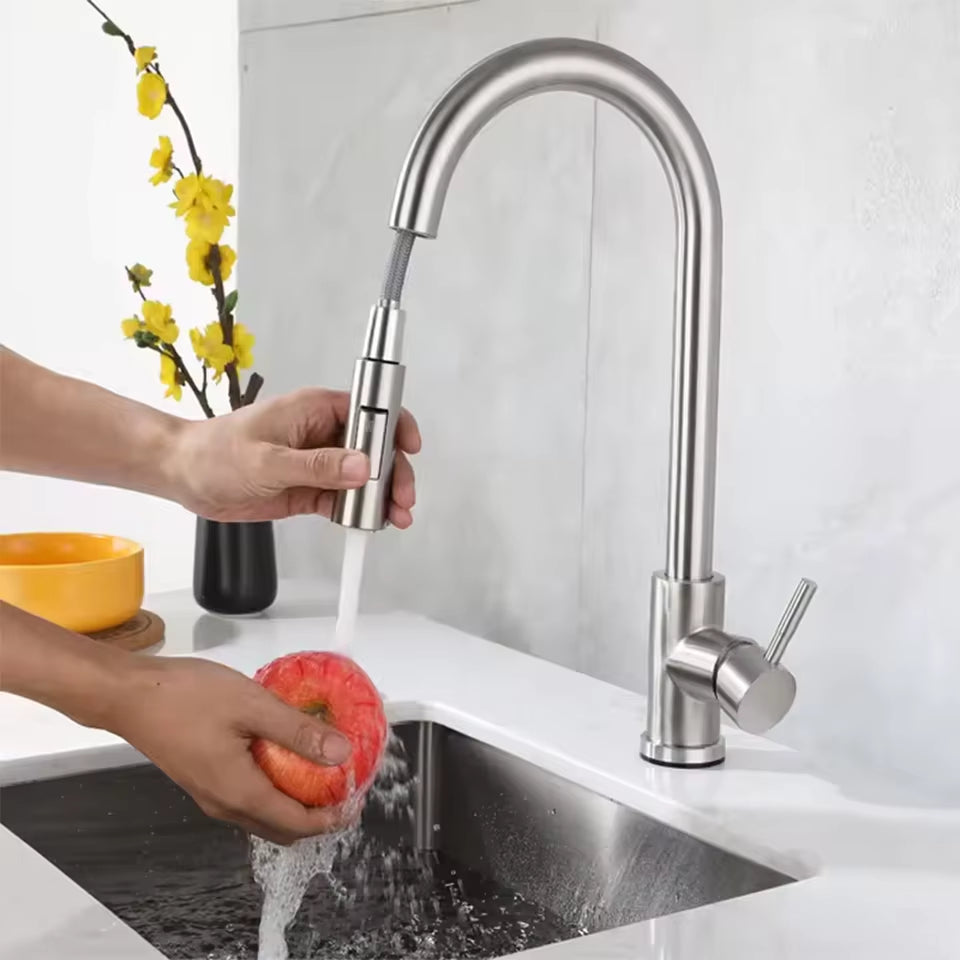 Kitchen Faucet Single Hole Pull Out Spout Kitchen Sink Mixer Tap Stream Sprayer Head Chrome/Black Mixer Tap